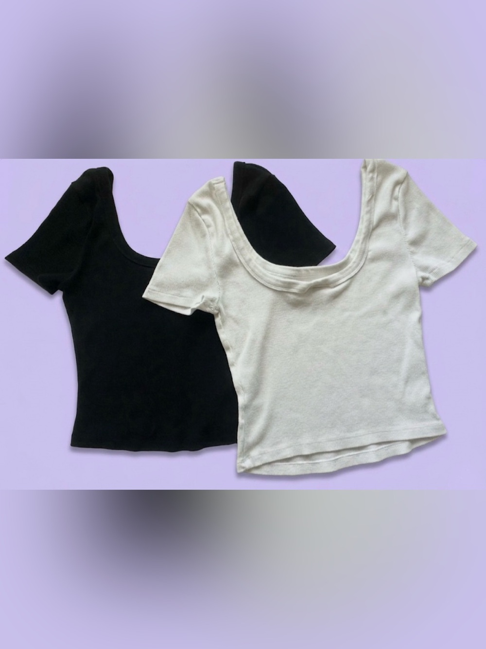 Universal Thread women’s Shrunken Short-Sleeve Scoop-Neck T-Shirts. Size XS.